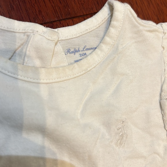 White tshirt 24m - Picture 2 of 3